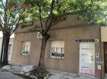 PH · 78m² · 4 Ambientes · PH con Patio, Terraza y Quincho!