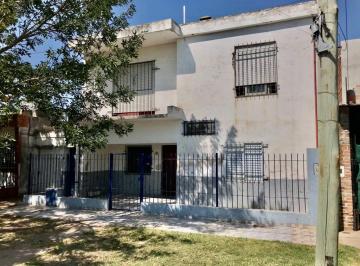 Casa · 140m² · 6 Ambientes · Se Vende Casa de 4 Dorm. - San Lorenzo