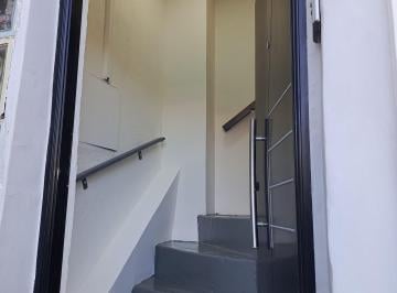 Departamento de 1 ambiente, Merlo · Mono Ambiente en El Centro de Padua 1 Piso por Escalera
