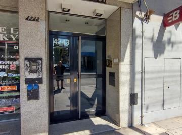 Departamento · 75m² · 3 Ambientes · Departamento Venta Tres Ambientes Hipolito Yrigoyen 4243 (Lanus)