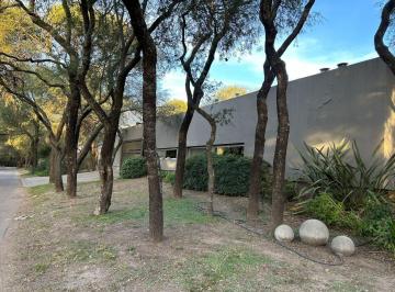 Casa de 7 ambientes, Córdoba · Venta Casa de Categoria en El Bosque