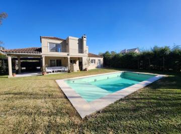 Casa · 5 Ambientes · 1 Cochera · Casa en Canning (E. Echeverria)