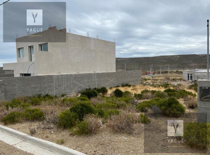 Terreno · 371m²