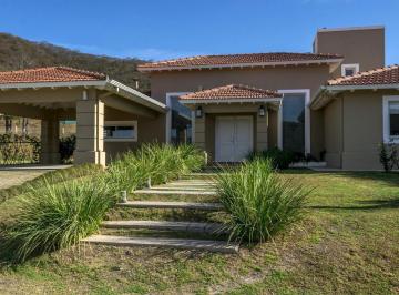 Casa de 5 ambientes, Salta · Venta Casa en El Portico Barrio Privado