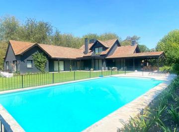 Casa · 1900m² · 10 Ambientes · 2 Cocheras · Casa en Venta, Barrio Golf Club Argentino, Gba Norte, 10 Ambientes