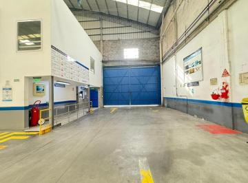 Bodega-Galpón · 1600m² · Excelente Galpón con Oficinas
