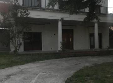 Casa de 15 ambientes, San Isidro · Excelente Inmueble Residencial, Ubicacion Privilegiada