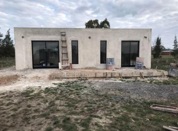 Casa de 2 ambientes, La Plata · Casa en Venta - Barrio El Rincon