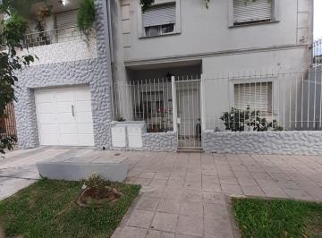 Casa de 5 ambientes, Lomas de Zamora · Casa + 2 Departamentos