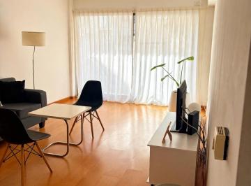 Departamento de 2 ambientes Alquiler USD 900 · Excelente Ubicación