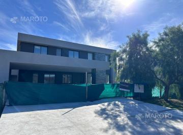 Casa · 356m² · 6 Ambientes · 2 Cocheras · Casa a La Laguna en Venta en San Matias - Maroto Propiedades