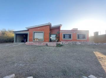 Casa de 4 ambientes, Villa Carlos Paz · Casa a La Venta Ubicada en Barrio Villa del Lago. Villa Carlos Paz.