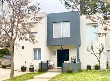 Casa · 210ha · 6 Ambientes · Casa en Venta en San Matias, Escobar, G. B. a. Zona Norte