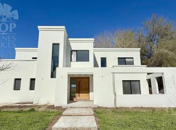 Casa · 223ha · 5 Ambientes · Casa en Venta en San Matias, Escobar, G. B. a. Zona Norte