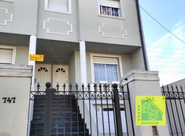 Casa de 5 ambientes, La Matanza · Triplex, en Venta. Casa de 5 Ambientes con Garage Pasante, Parque y Pileta