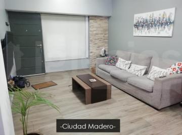 PH de 3 ambientes, La Matanza · Departamento Tipo Casa de 3 Ambientes en Ciudad Madero