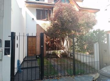 Casa · 124m² · 4 Ambientes · 1 Cochera · Duplex en Venta