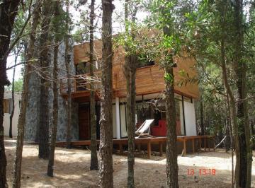 Casa · 100m² · 6 Ambientes · Casa en Venta