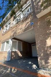 Casa de 8 ambientes, Trelew · Propiedad Céntrica en Dos Plantas