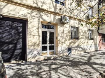 Departamento · 36m² · 2 Ambientes · Departamento en Barrio Vélez Sarsfield. 2 Ambientes en Segundo Piso por Escalera.
