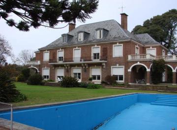 Casa · 1500m² · 12 Ambientes · 4 Cocheras · Lencke Vende - Magnifica Casa de Categoria Sobre La Barranca, Unica en Su Estilo
