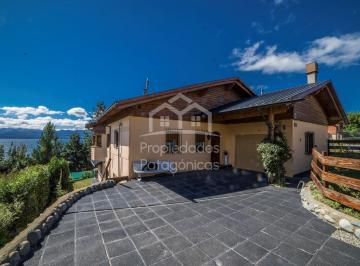 Casa · 210m² · 6 Ambientes · 1 Cochera · Casa Mas Departamento. Venta Barrio Las Victorias, Bariloche