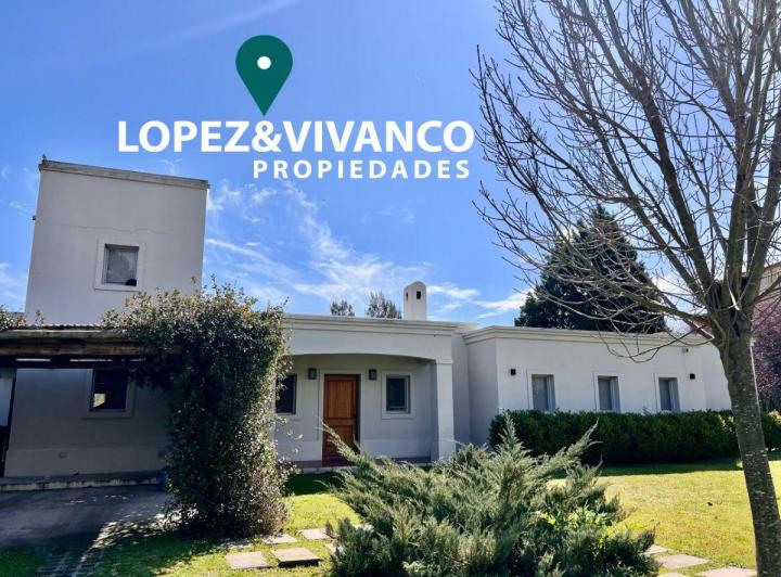 Casa · 185m² · 6 Ambientes · 2 Cocheras