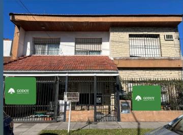 Casa · 181m² · 6 Ambientes · 1 Cochera · Casa Venta Boulogne