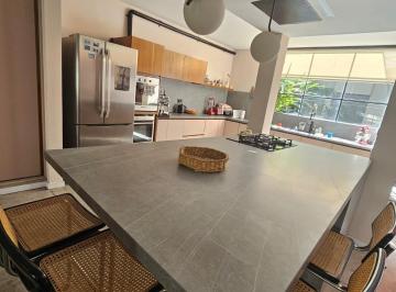 Casa de 4 ambientes, Lanús · Hermosa Casa en Venta en Lanús