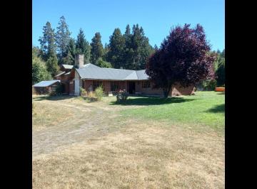 Terreno · 80000m² · 9 Ambientes · 1 Cochera · Chacra de 8 Ha con 3 Casas, Acceso Rinconada Nahuelpan, El Bolsón (Su - 3)