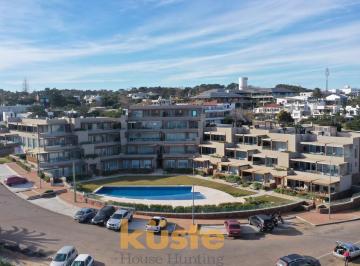 Departamento · 120m² · 4 Ambientes · 1 Cochera · Palcos de La Posta