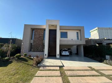 Casa de 5 ambientes, Luján de Cuyo · Casa en Venta 3 Habitaciones Barrio Privado Estancia Bulnes.