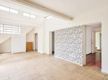 Casa · 151m² · 5 Ambientes · 1 Cochera · Casa Alberdi Jardín Patio Terraza Cochera 4 Dorm. 1 Baño