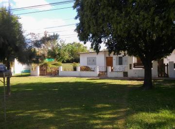 Casa · 96m² · 4 Ambientes · 2 Cocheras · Casa en Venta en José María Pérez Al 1300 | Luján | 2 Dorm. | Cochera | Apto Crédito
