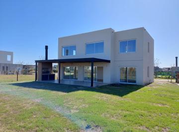 Casa · 180m² · 6 Ambientes · 4 Cocheras · Casa a Estrenar en Venta en Puertos, Escobar Barrio Los Ceibos