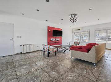 Casa · 350m² · 5 Ambientes · 3 Cocheras · Casa en Barrio San Ignacio