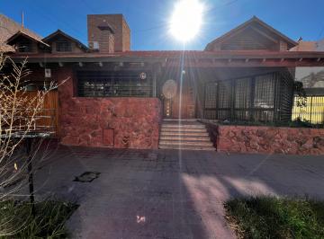 Casa de 20 ambientes, Godoy Cruz · Vendemos Espectacular Casa de Categoria en Godoy Cruz, Mendoza