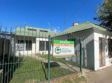Casa de 4 ambientes, Berazategui · Casa en Venta - Gutiérrez