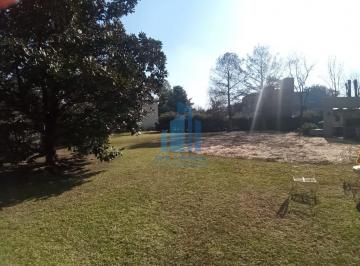 Campo · 740m² · 1 Ambiente · 1 Cochera · Venta Lote en Country San Patricio, Moreno
