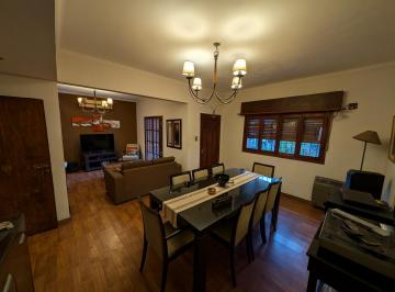 Casa · 260m² · 7 Ambientes · 2 Cocheras · Venta Casa Santa Fe - Guadalupe