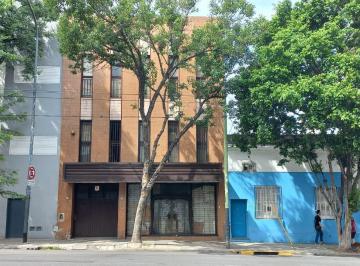 Depósito · 393m² · 1 Cochera · Depósito y Local en Alquiler en Av Directorio en Flores