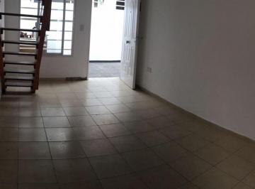 Departamento de 2 ambientes, La Matanza · Venta Duplex 2 Ambientes con Patio Villa Luzuriaga