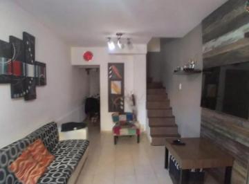 Departamento · 70m² · 3 Ambientes · Duplex Tres Ambientes Al Frente con Patio y Terraza - Villa Luzuriaga