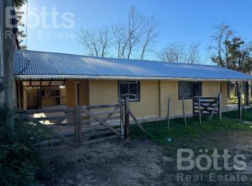 Casa · 100m² · 3 Ambientes · 1 Cochera · Casa a La Venta en San Vicente (Ctro)