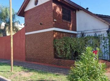 Departamento · 172m² · 3 Ambientes · 1 Cochera · Duplex 3 Ambientes con Pileta y Cochera - Villa Sarmiento