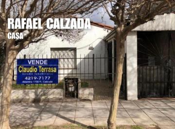 Casa · 70m² · 3 Ambientes · 1 Cochera · Chalet