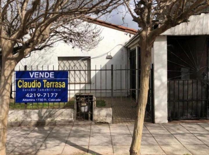 Casa · 70m² · 3 Ambientes · 1 Cochera