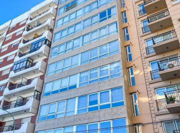 Departamento · 72m² · 3 Ambientes · 1 Cochera · Departamento 3 Ambientes en Venta con Terraza Propia y Cochera