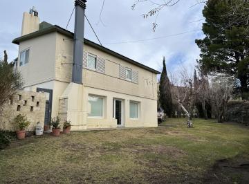 Casa · 220m² · 8 Ambientes · Casa - Gral. Mosconi Km3