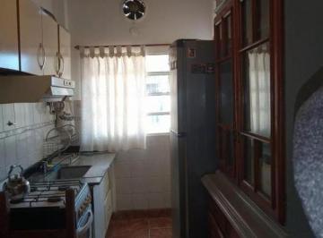 Casa · 75m² · 3 Ambientes · 1 Cochera · Chalet 3 Ambientes con Jardin, Patio y Cochera - Zona Moron